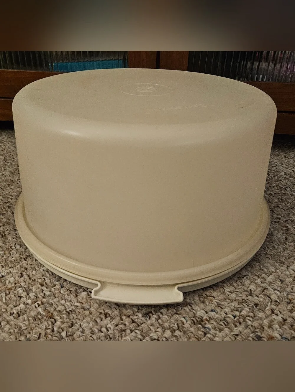 Tupperware Giant Cake Carrier 1256-4 Missing Handle